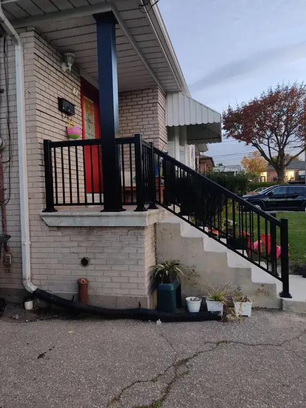 black aluminum railings with aluminum column A-272